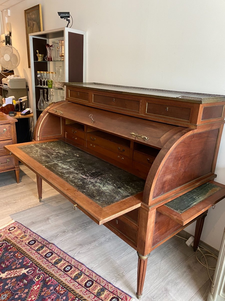 Very Large Louis XVl 18th Mahogany Cylinder Desk-photo-6