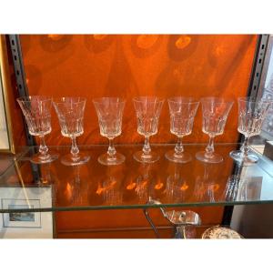 Baccarat: 7 Water Glasses + 4 With Chips (free)