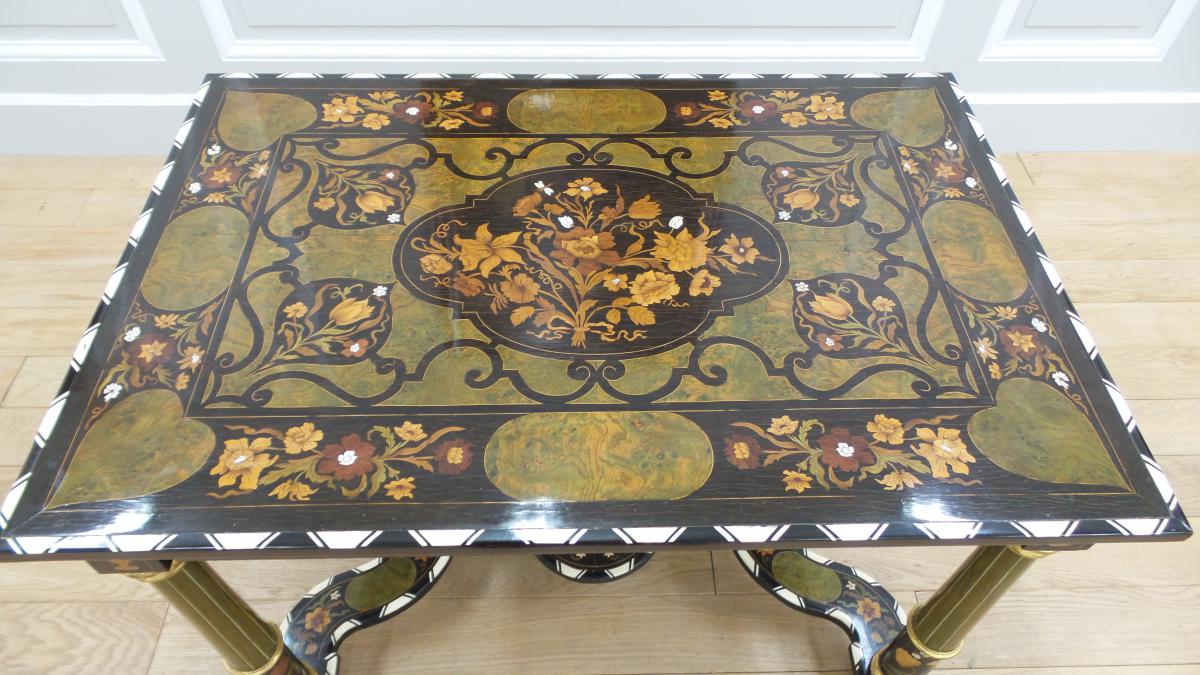 Table De Style Louis XIV En Marqueterie