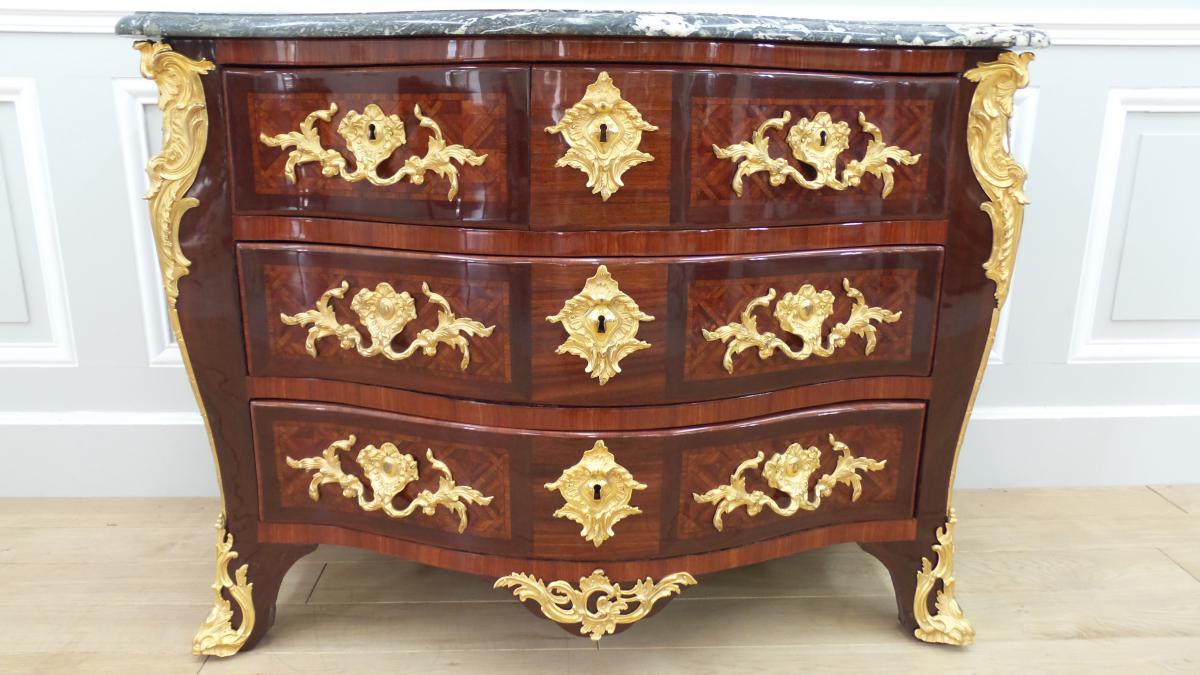 Commode  d'époque Régence