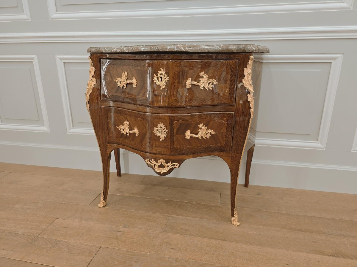Commode d'époque Louis XV estampillée Demoulin-photo-2