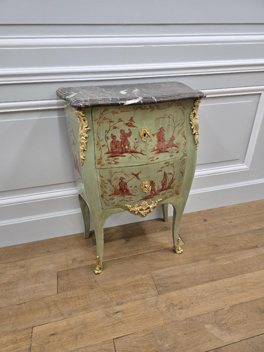Petite commode peinte d'époque Louis XV estampillée Criaerd-photo-2