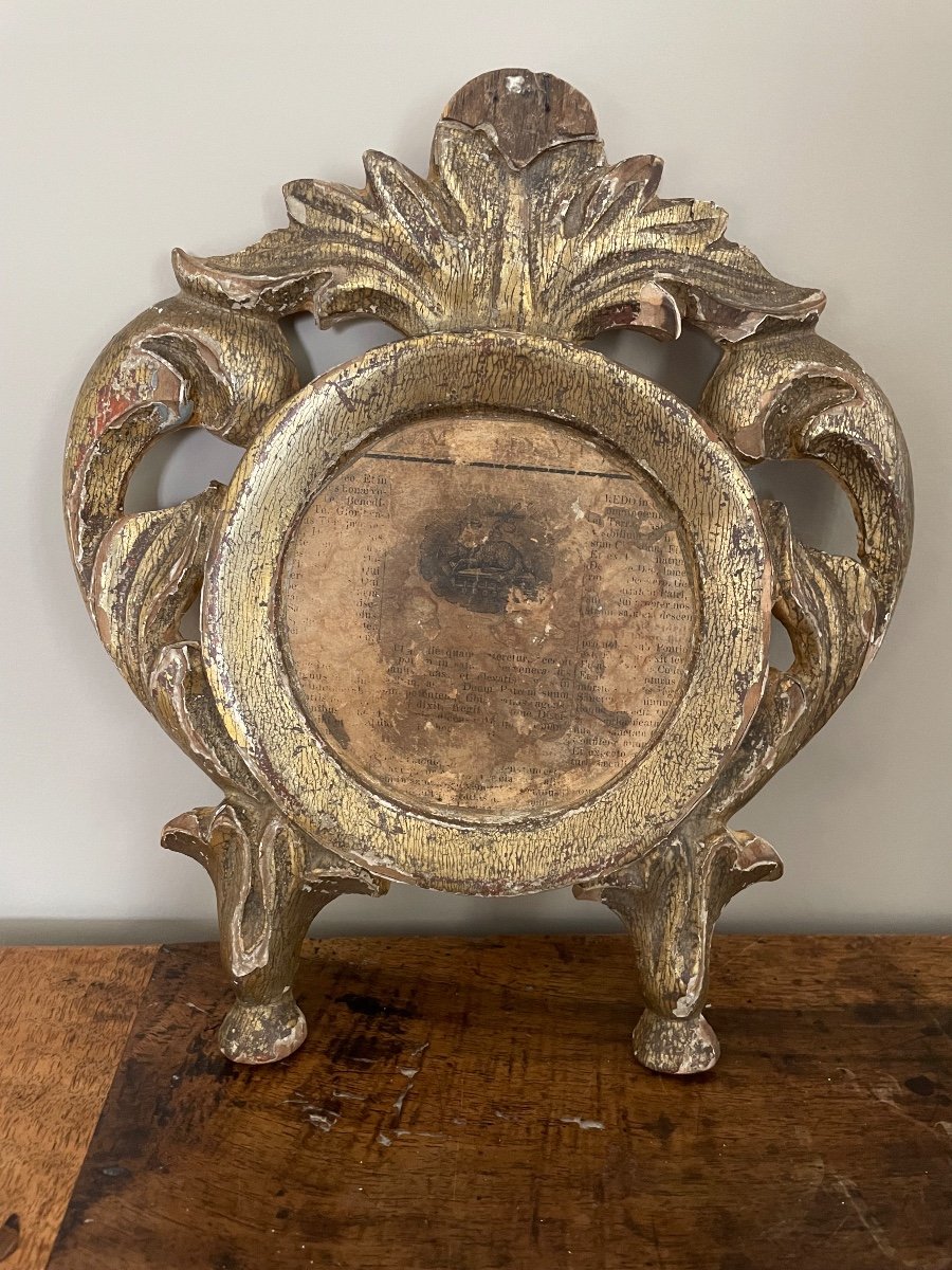 Small Reliquary In Golden Wood-photo-2