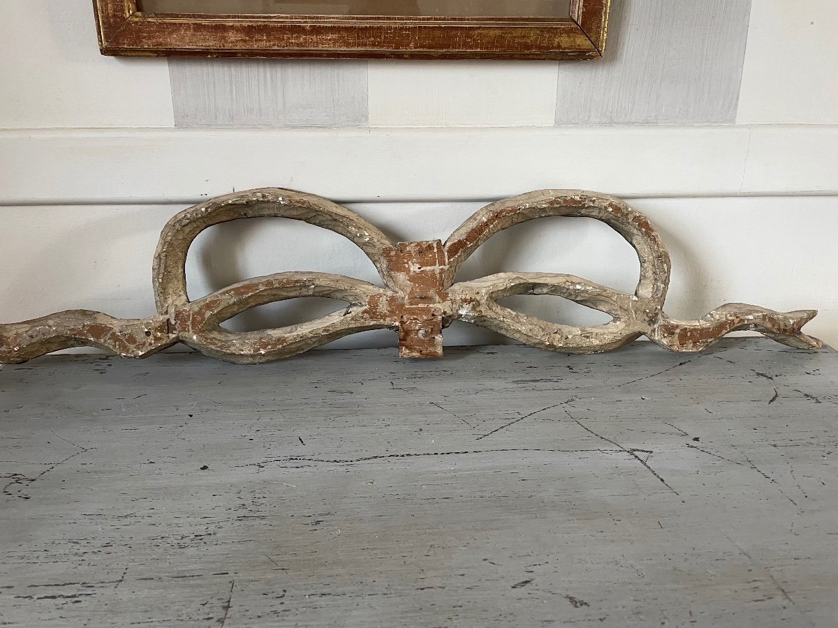 18th Century Woodwork Element -photo-1