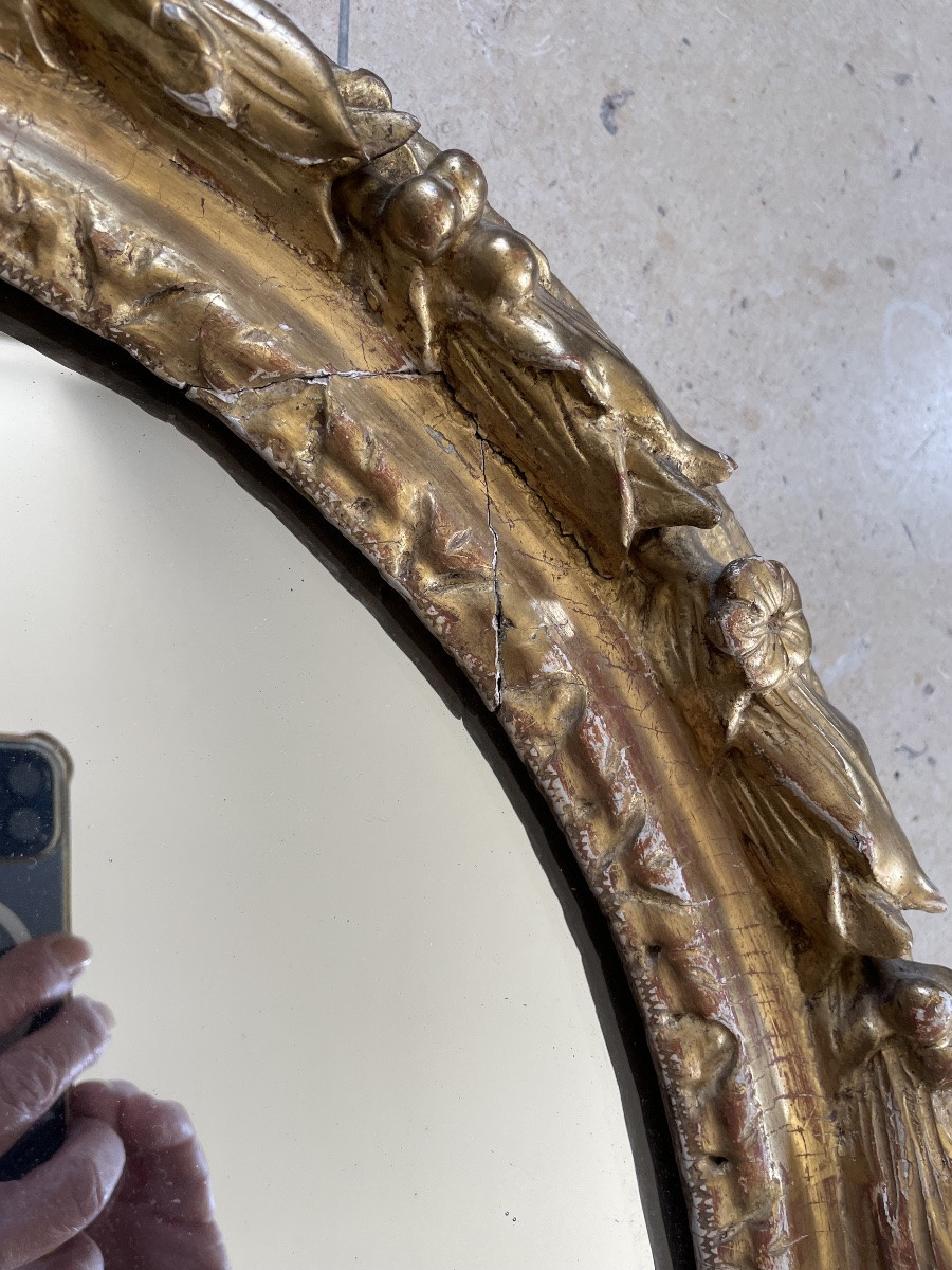 Joli miroir oval XVII ème -photo-1