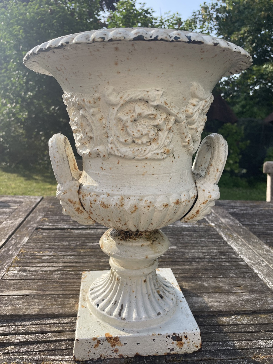 Medici Vase With Handles-photo-1