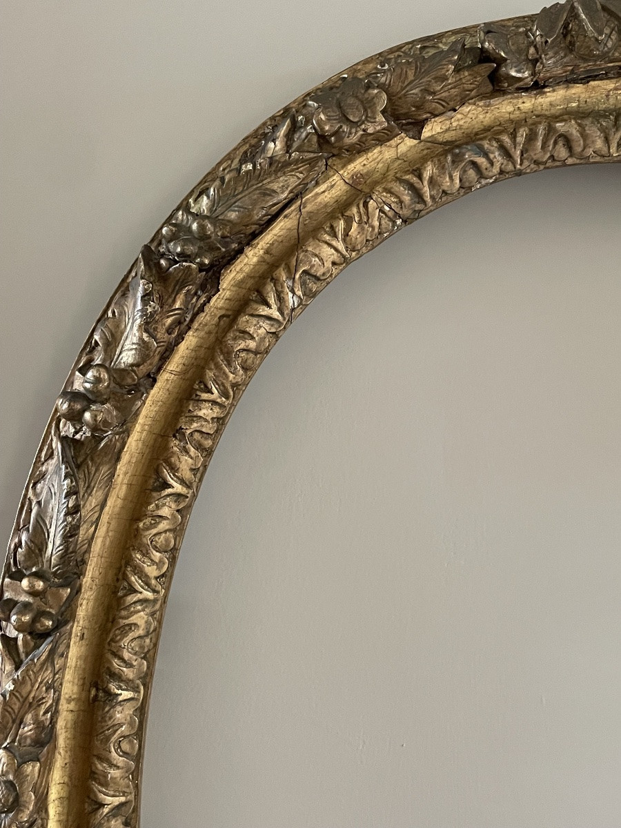 Large 18th Century Oval Frame -photo-2