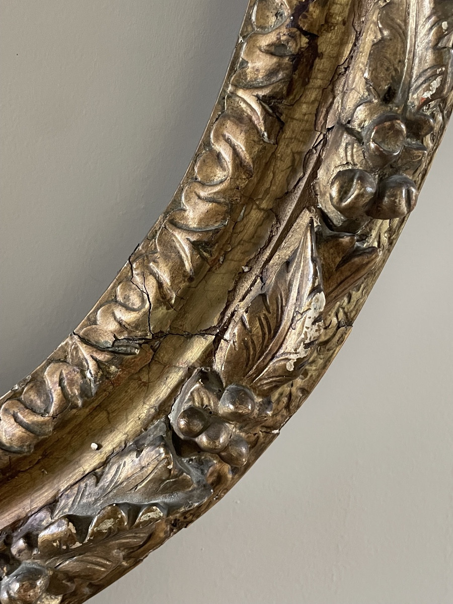 Large 18th Century Oval Frame -photo-3