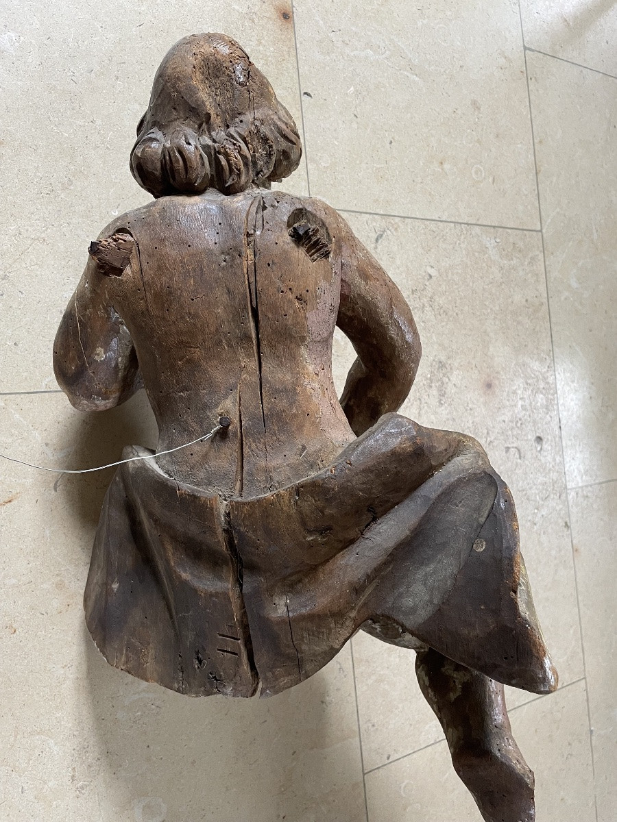 18th Century Carved Wooden Angel -photo-5