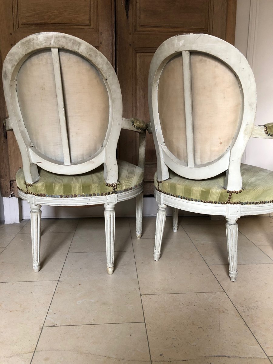 Pair Of Armchairs With Medallion XVIII-photo-4