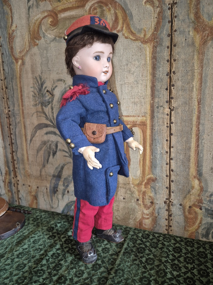 Poupée SFBJ, moule 230, taille 8, en costume militaire d'origine-photo-2