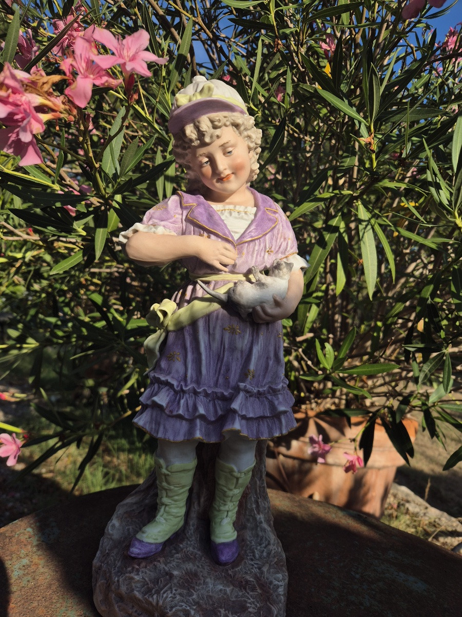 All Bisque " Little Girl With Her Cat" Figurine By Gebruder Heubach Thuringia-photo-1