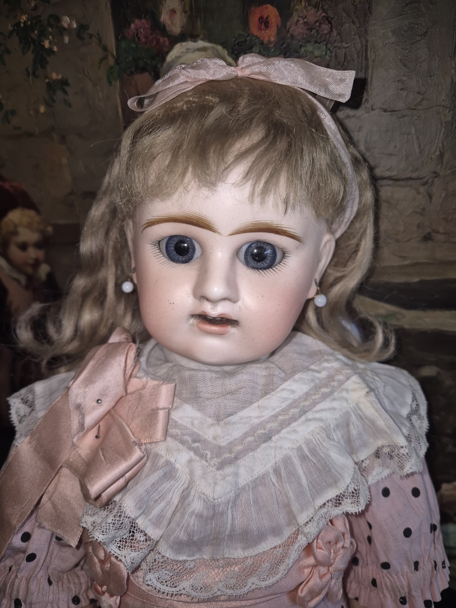 Antique Etienne Denamur Doll In Size 8