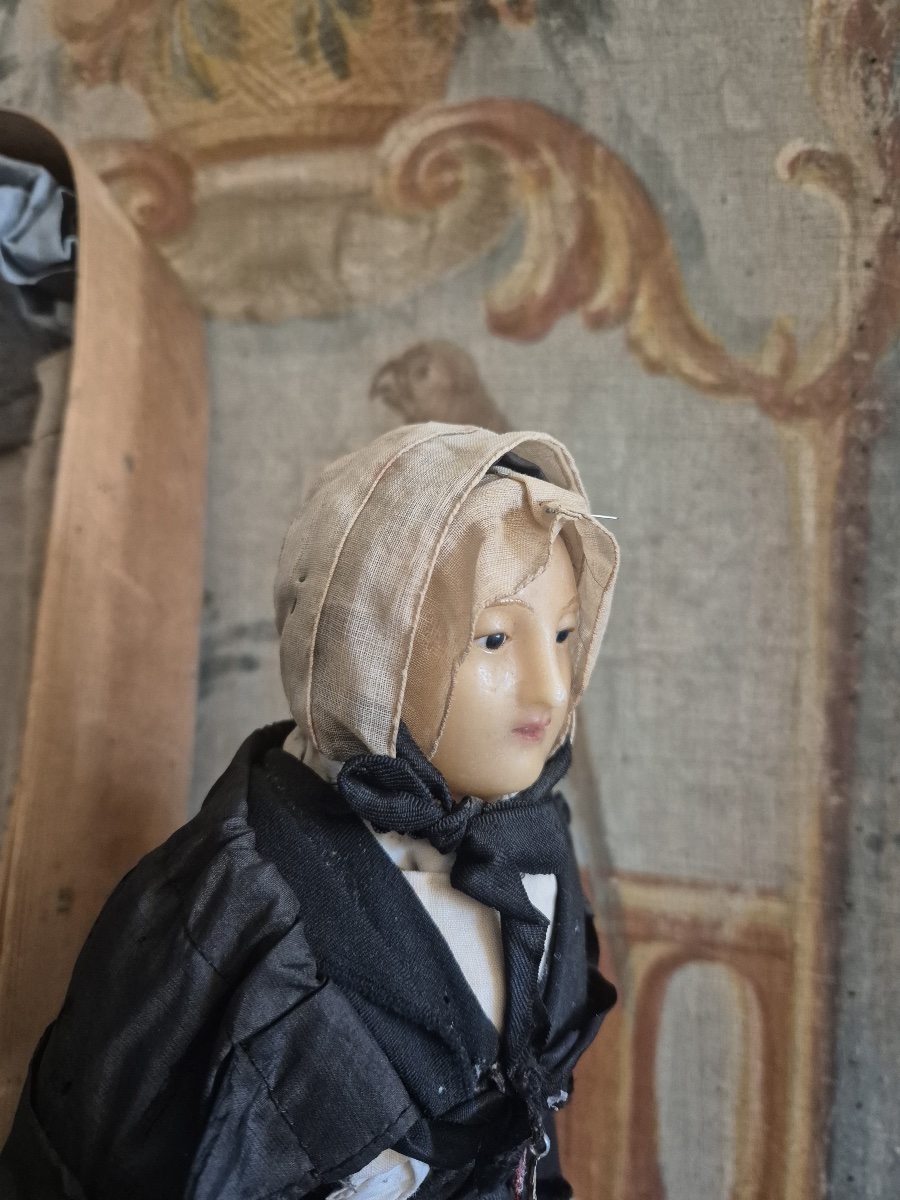 Wax Doll Dressed In Religious Attire, In Good Condition, Still In Its Original Box-photo-4