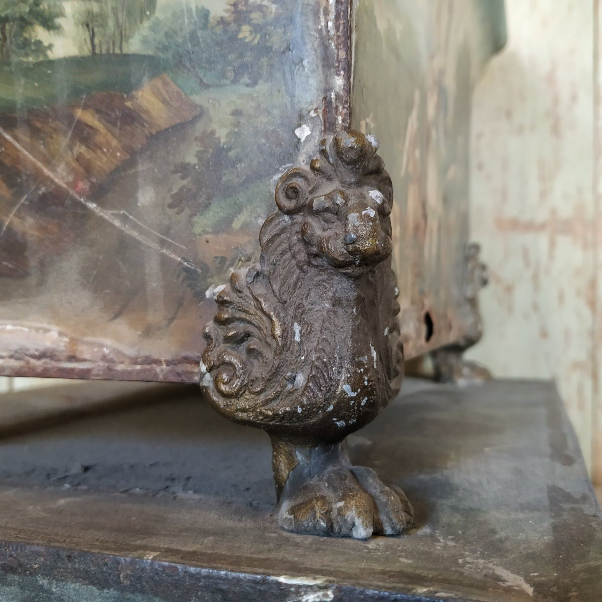 Empire Period Lacquered Sheet Metal Planter -photo-3