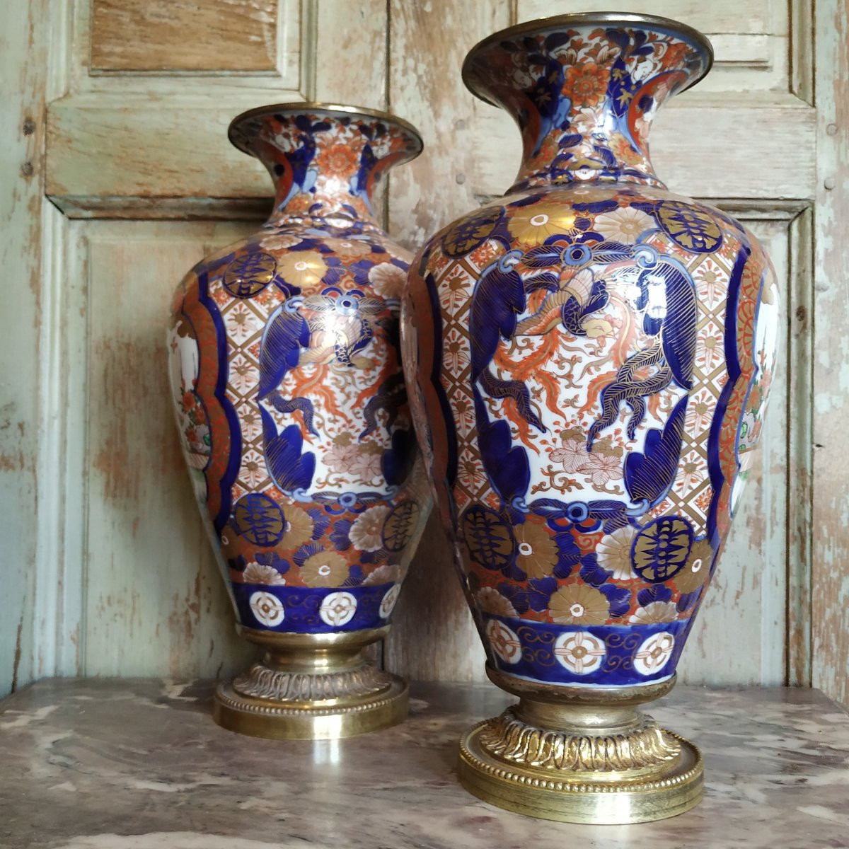 PAIRE DE VASES BALUSTRE IMARI DU JAPON D'EPOQUE XIXe-photo-2