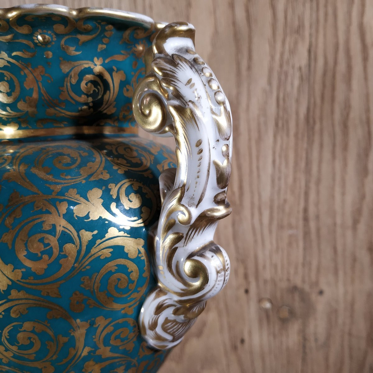 Paris Porcelain Vase From The Mid-19th Century-photo-1