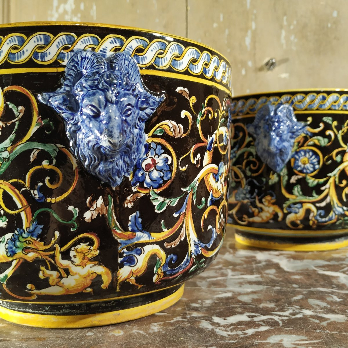 PAIRE DE CACHE-POTS DE GIEN CIRCA 1866-1875-photo-2