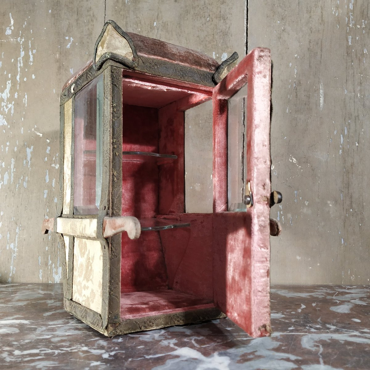 PETITE CHAISE DE PORTEURS FAISANT VITRINE D'ÉPOQUE XIXe-photo-4