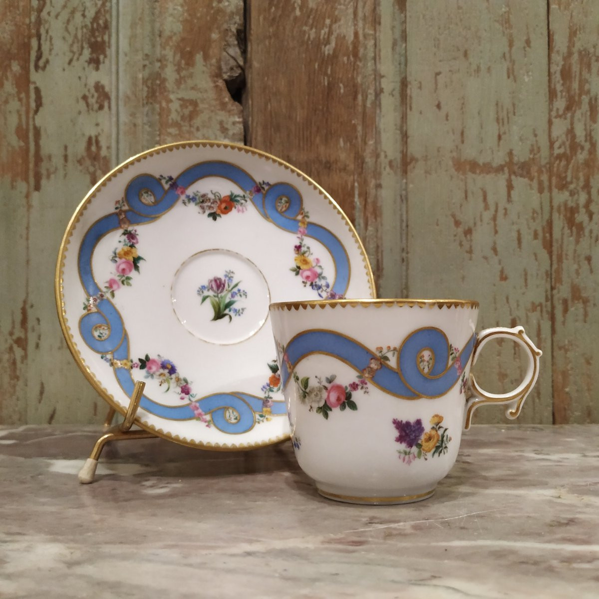 TASSE ET SA SOUCOUPE DE PARIS D'EPOQUE XIXe-photo-1