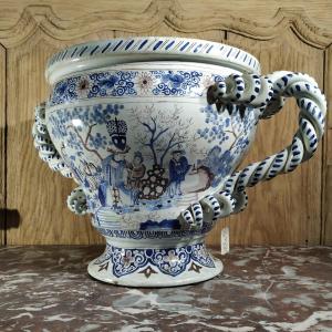 GRANDE VASQUE DE NEVERS D'EPOQUE XIXe