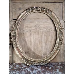 18th Century Oval Frame