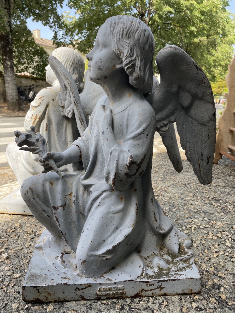 Paire d’anges agenouillés en fonte de fer – A. Durenne, Sommevoire – XIXe siècle