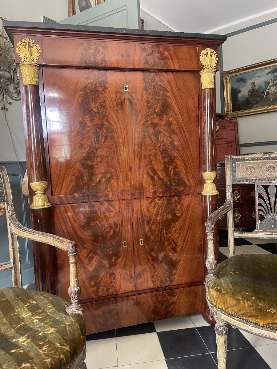 Rare secrétaire d’époque Empire en acajou de Cuba flammé à colonnes aux cygnes en bronze doré-photo-3