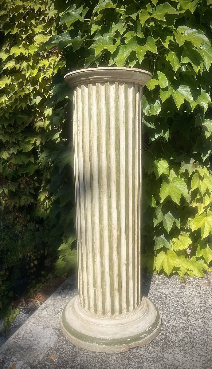 Large Neoclassical Column-shaped Cabinet Made Of Painted, Fluted Wood – 19th Century