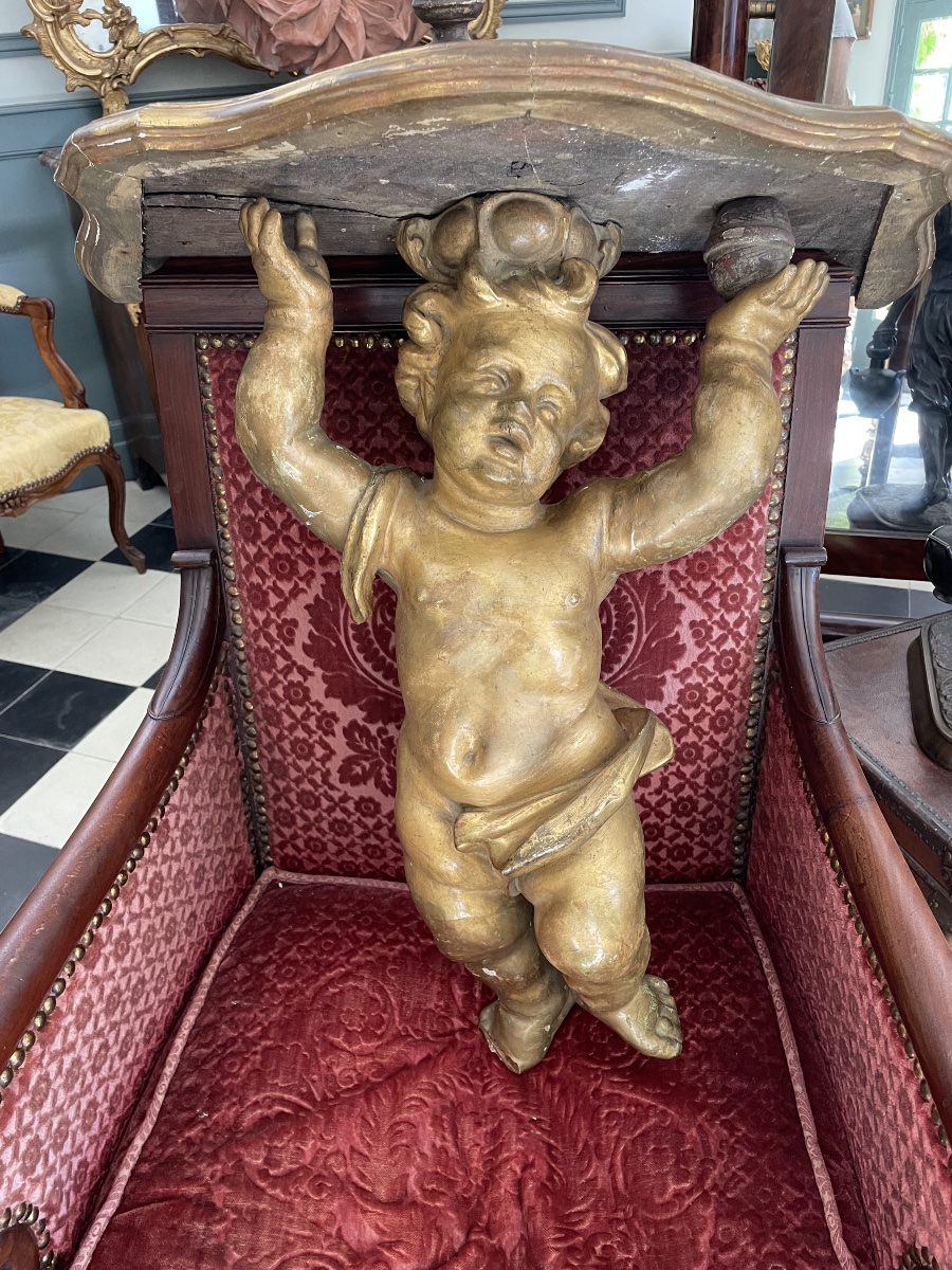 Baroque Wall Console Made Of Carved And Gilded Wood, Featuring A Cherub Figure -photo-4