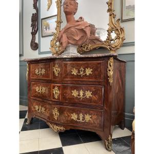 Commode d’époque Louis XV, milieu du XVIIIe siècle, vers 1745-1750,