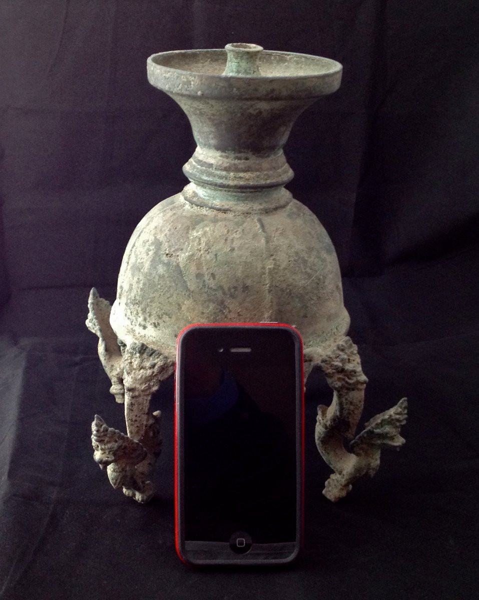 Khmer Bronze. Large Oil Lamp-photo-3