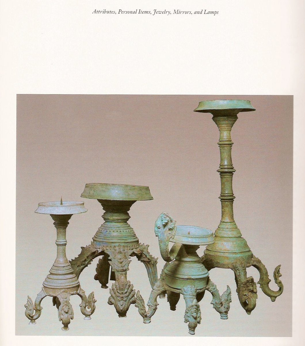 Khmer Bronze. Large Oil Lamp-photo-4