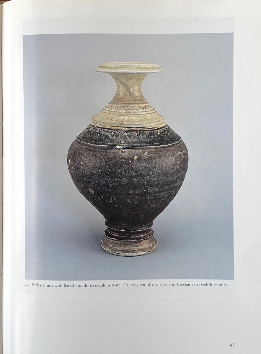 Antique Khmer Vase-photo-7