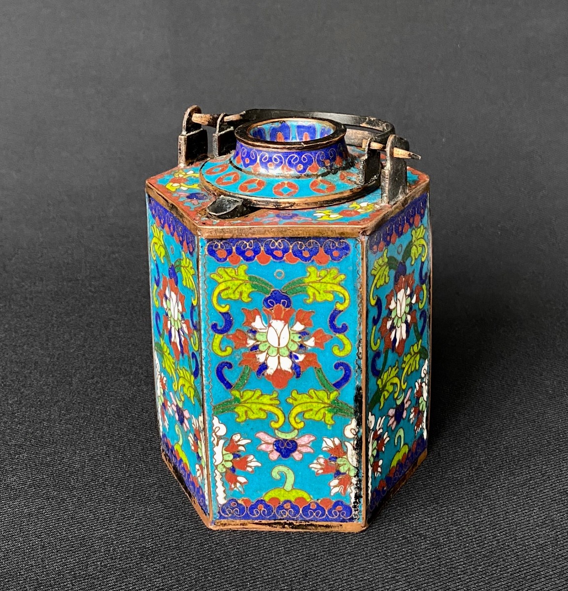 Verseuse à alcool chinoise en cloisonné