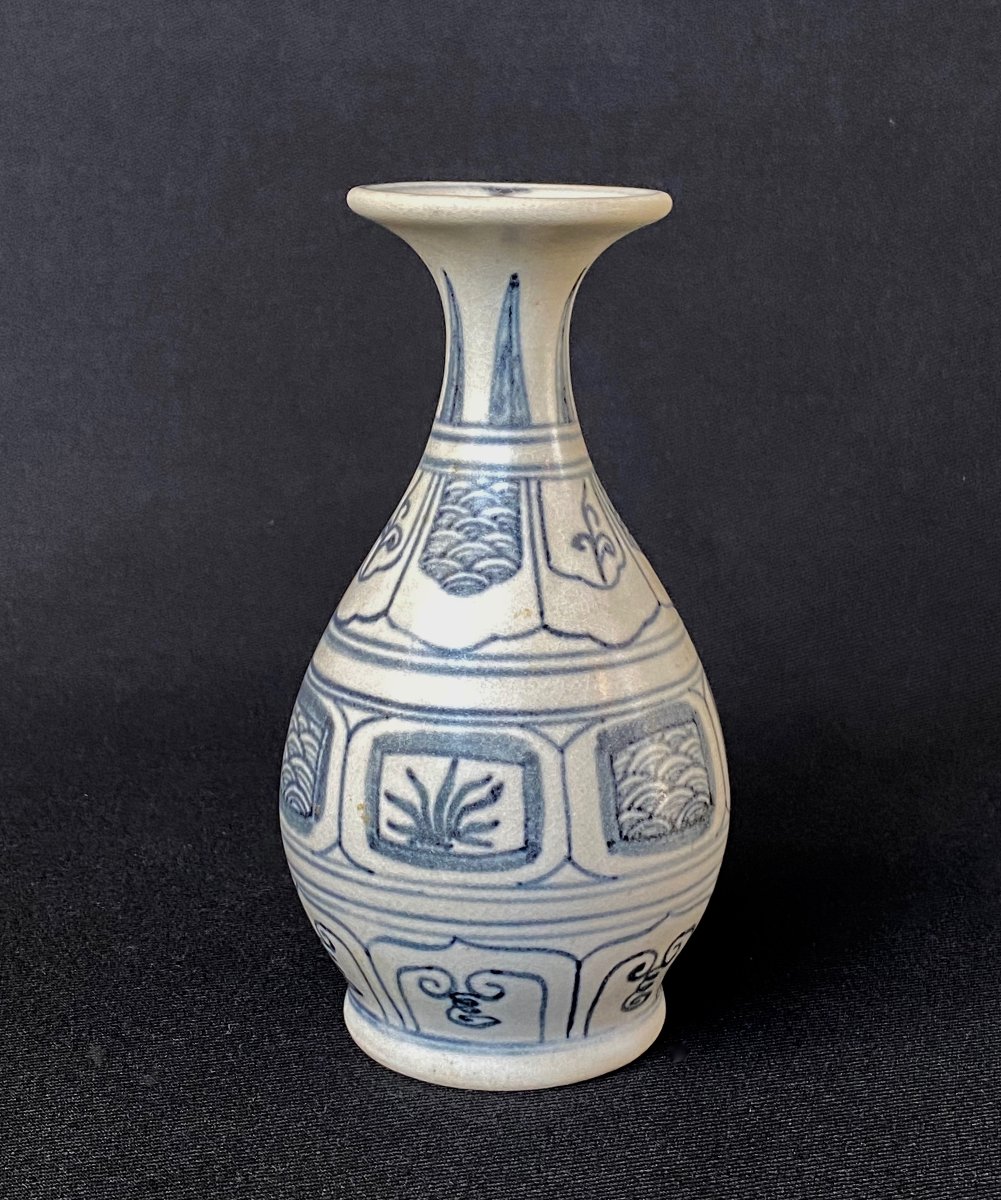 Vase en porcelaine vietnamienne provenant de l’épave de Hoi An (XVe siècle)