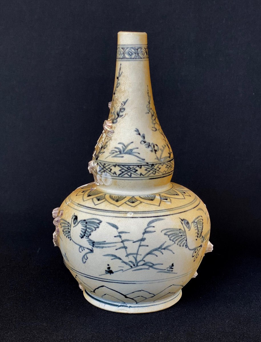 Blue/white Porcelain Long-necked Double-gourd Bottle From The Hoi An Hoard (15th Century)