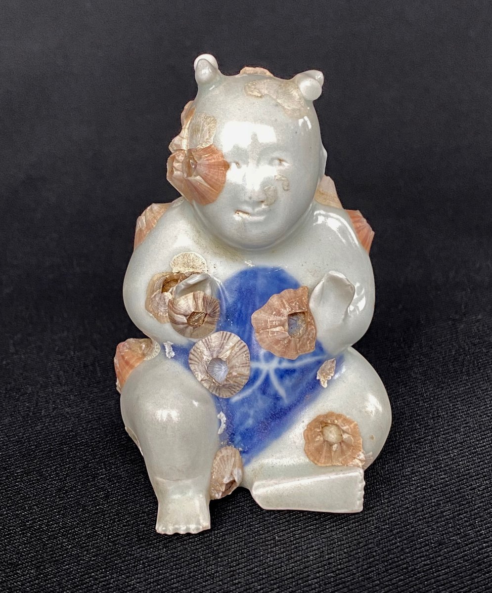 Bébé en porcelaine provenant de l'épave de Ca Mau (époque Yongzheng, c. 1725)