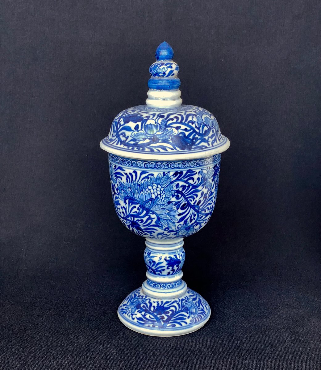 Grand pot couvert en porcelaine blanc-bleu de l'épave chinoise de Vung Tau (époque Kangxi) #2