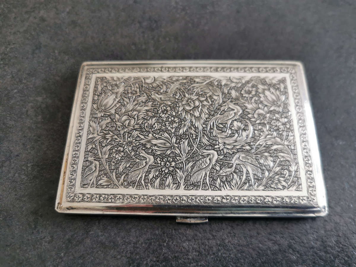 Etui à cigarette en argent Qadjar, debut XXe.