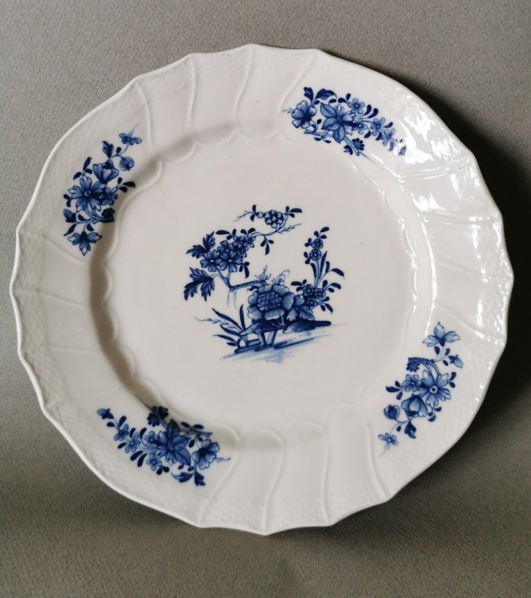 Paire d'Assiettes En Porcelaine De Tournai, XVIIIe Siècle-photo-3