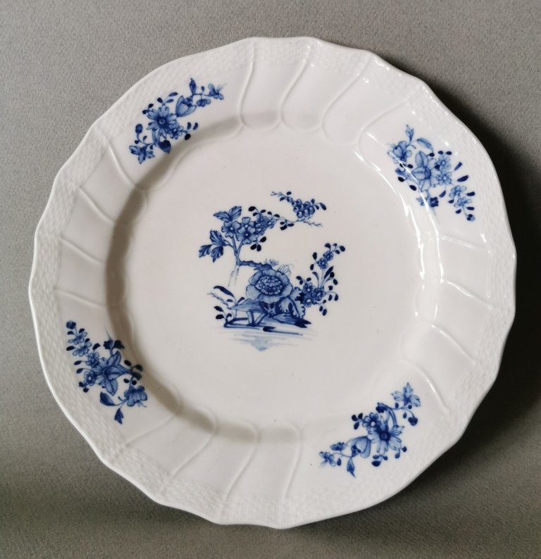 Pair Of Porcelain Plates From Tournai, Eighteenth Century-photo-1