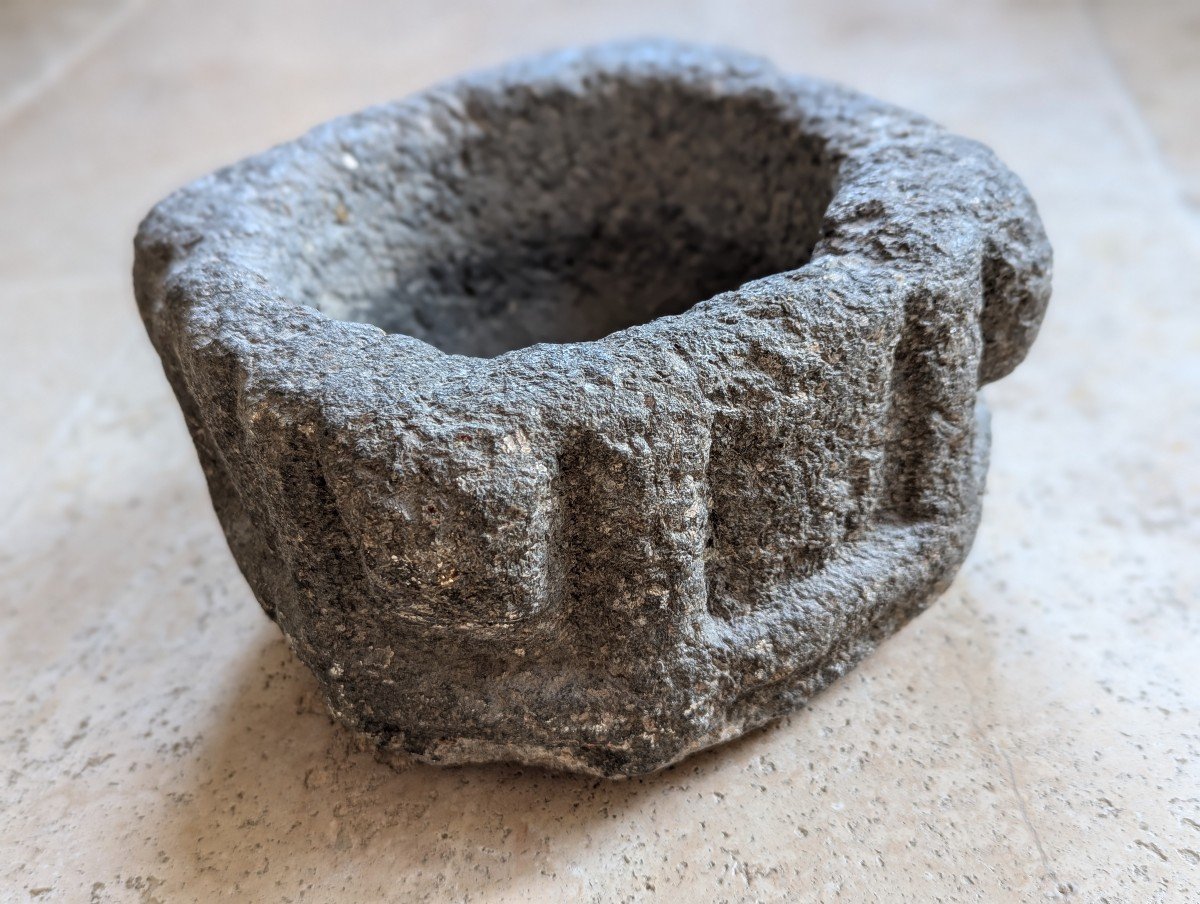 Holy Water Font In Carved And Sculpted Granite. Early Period -photo-8