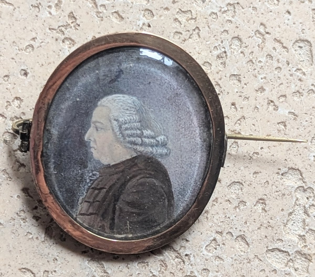 Framed Miniature Painting Portrait Of A Man, In Profile, 18th Century -photo-4