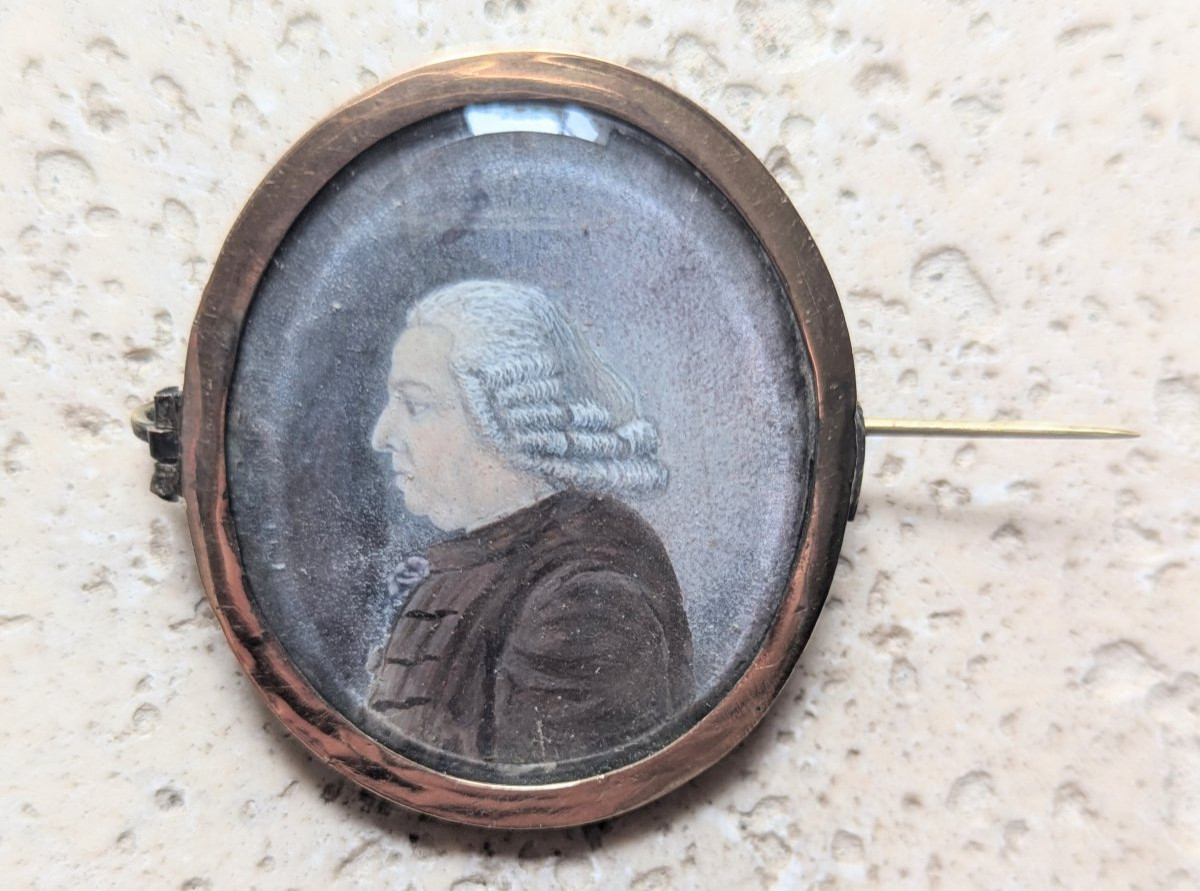 Framed Miniature Painting Portrait Of A Man, In Profile, 18th Century -photo-1