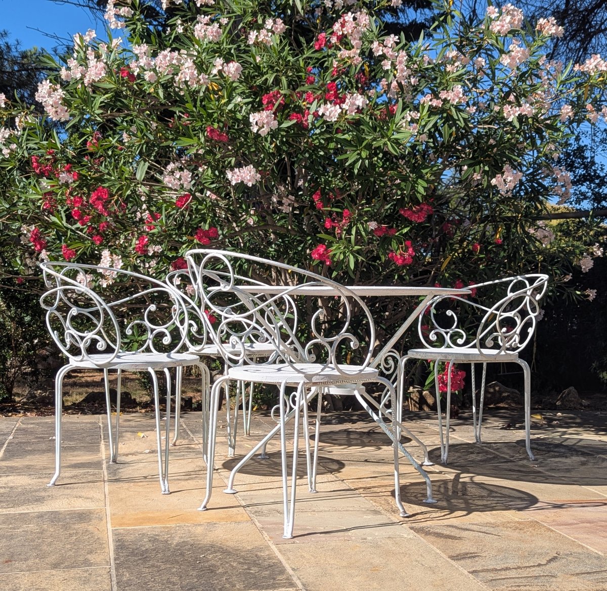 Iron Patio Set: One Table And Four Chairs 