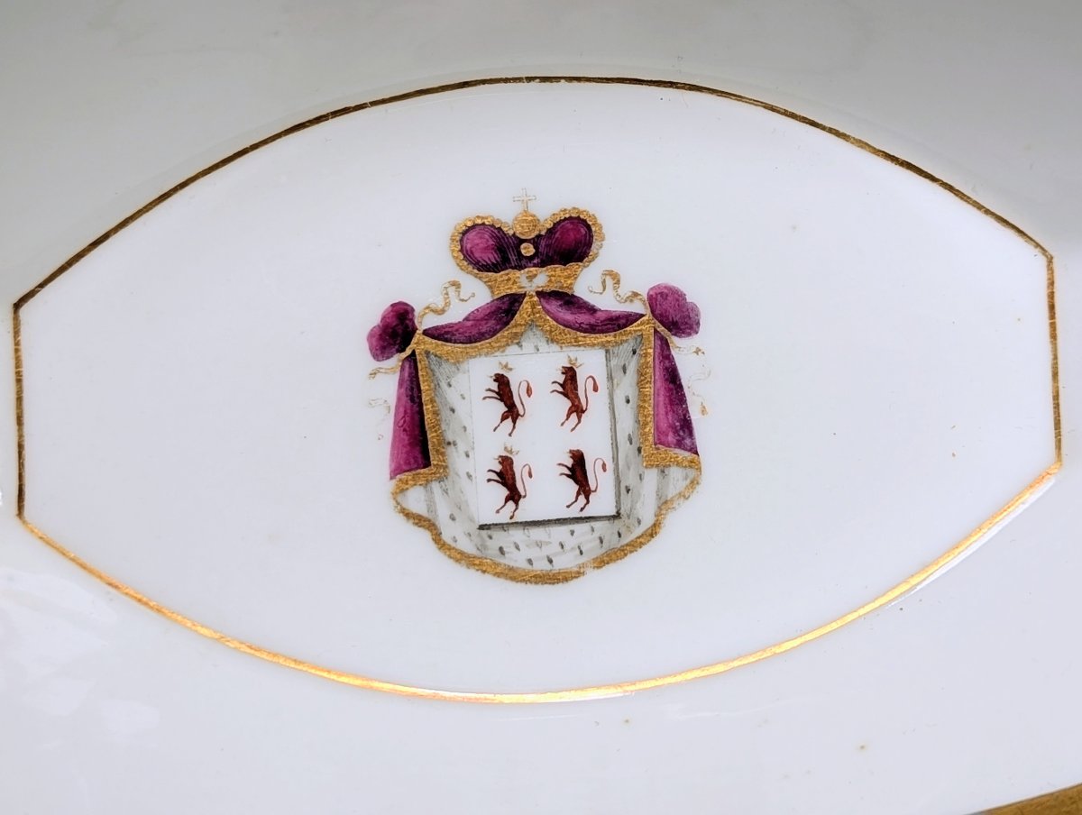 Ensemble en porcelaine avec armoiries Famille Beauvau-Créon. XIXème siècle.-photo-2