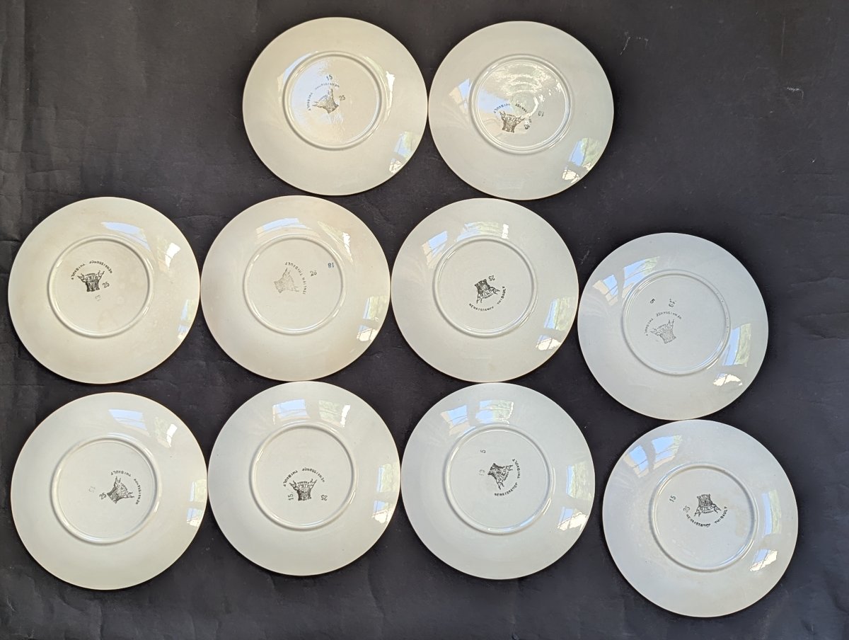 Set Of 10 Dinner Plates. Gien Earthenware. "italian Renaissance" Design With A Midnight Blue Background-photo-1