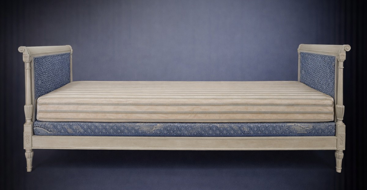 Single Bed - Directoire Style-photo-2