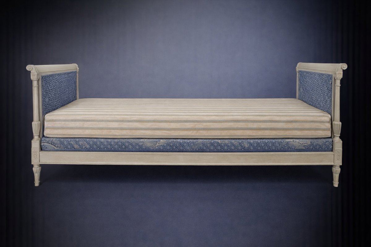 Single Bed - Directoire Style-photo-2